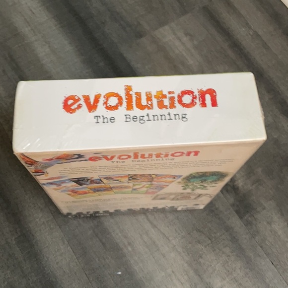 North Star Games “Evolution” The Beginning Board Game NEW - Picture 5 of 7